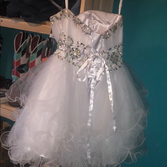 Dress - Picture 2 of 3